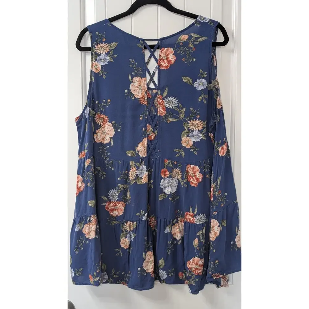 Torrid Blue Floral V-Neck Sleeveless Criss-Cross Tank Top 2 Plus - Picture 4 of 4